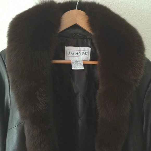 Fancy leather jacket with fur - Picture 2 of 5